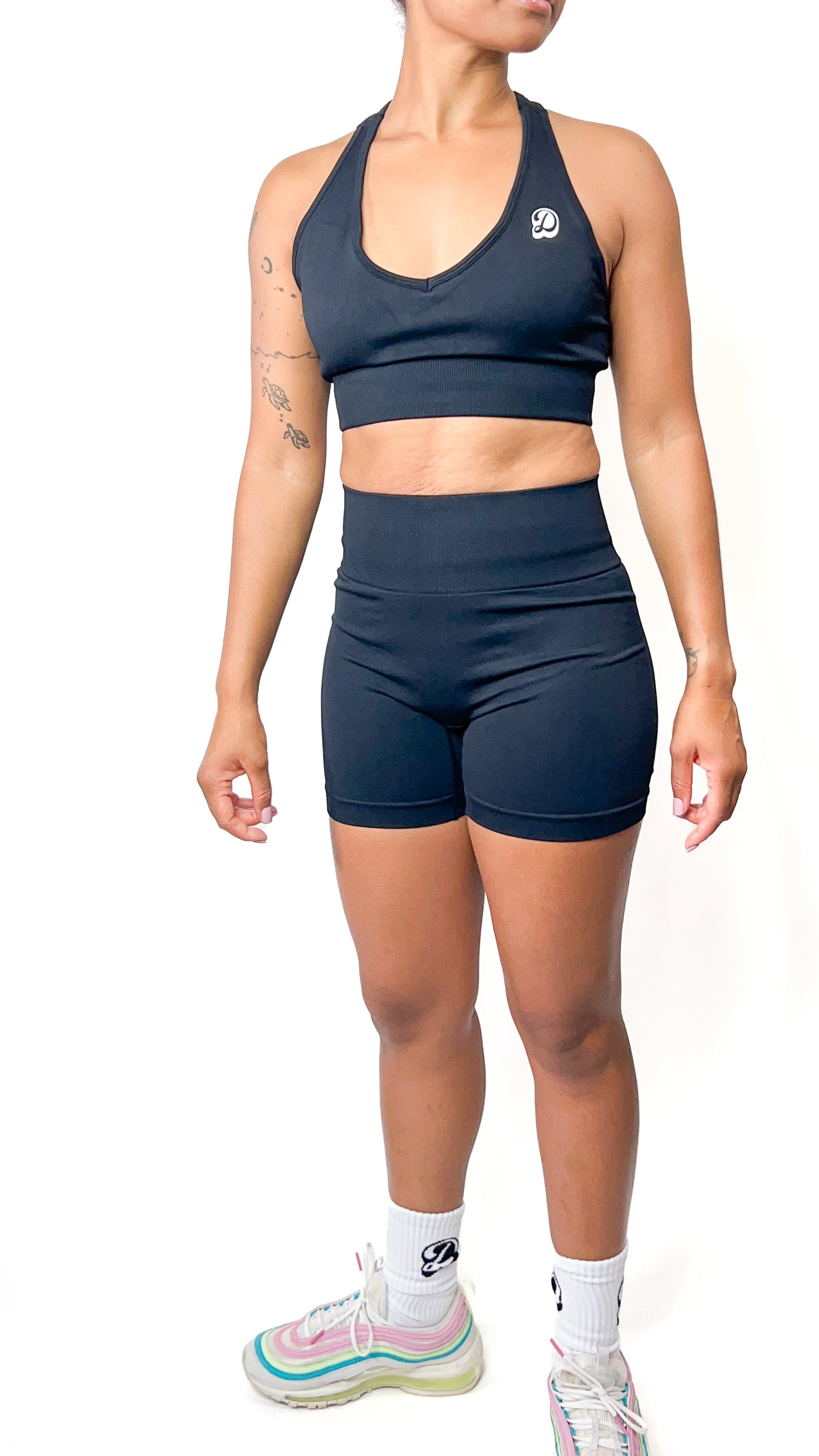 Black Signature Seamless Shorts