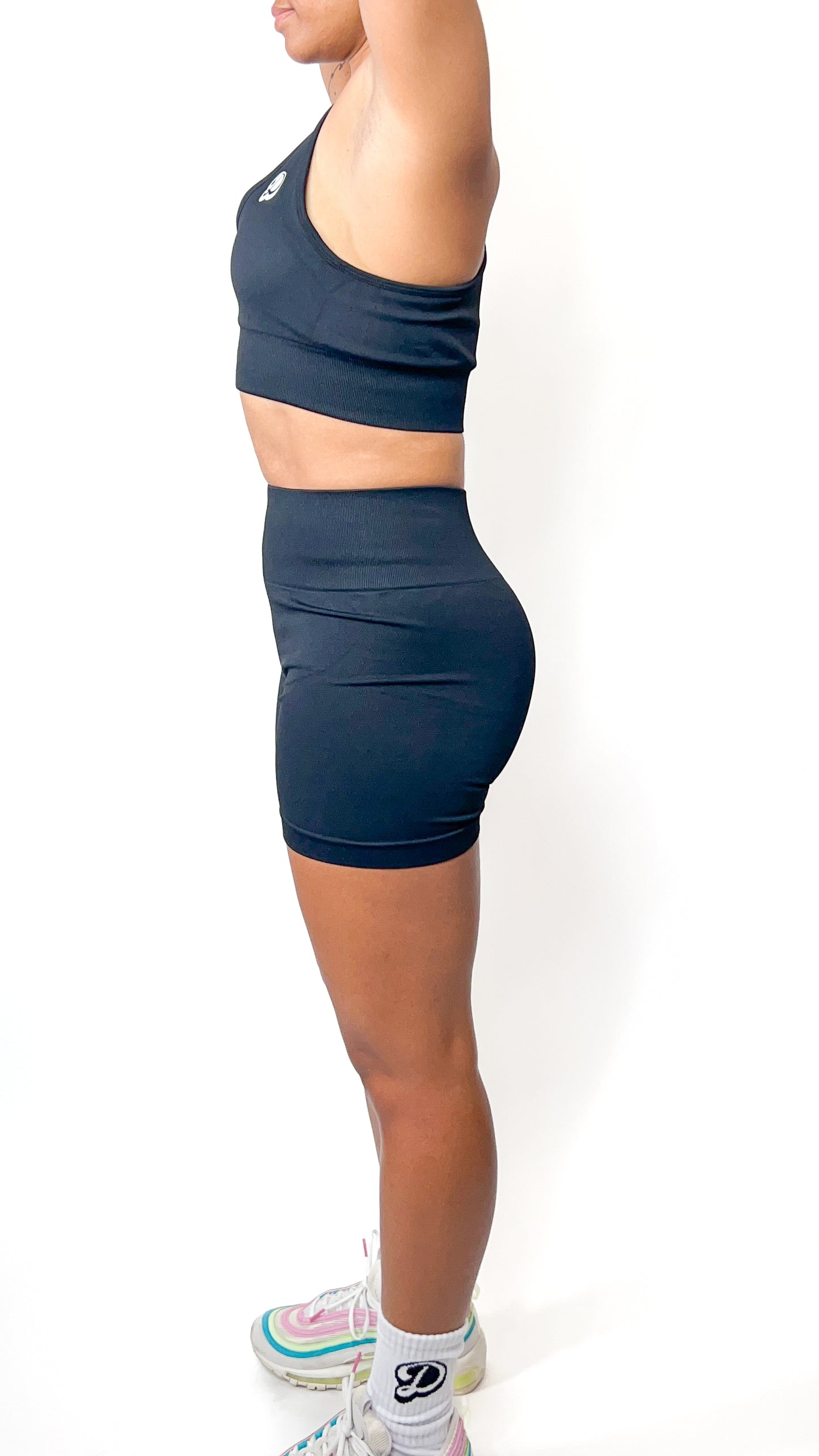 Black Signature Seamless Shorts